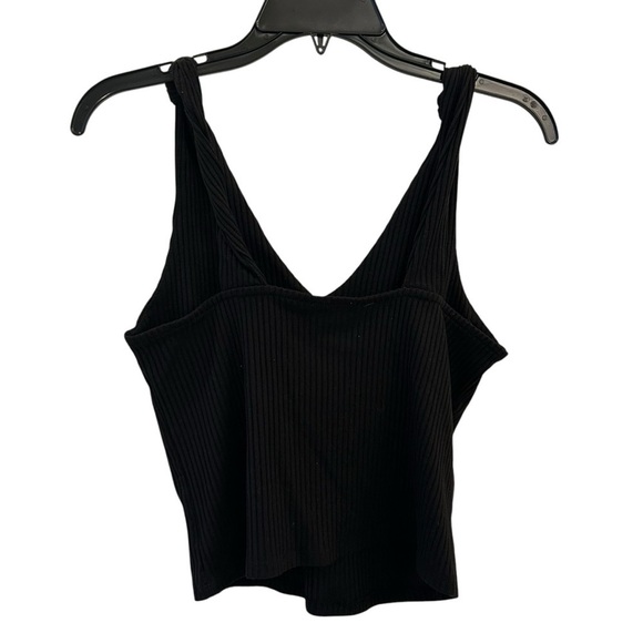 BUNDLE! Set of 2 Tank Tops Black White Medium - Picture 6 of 12